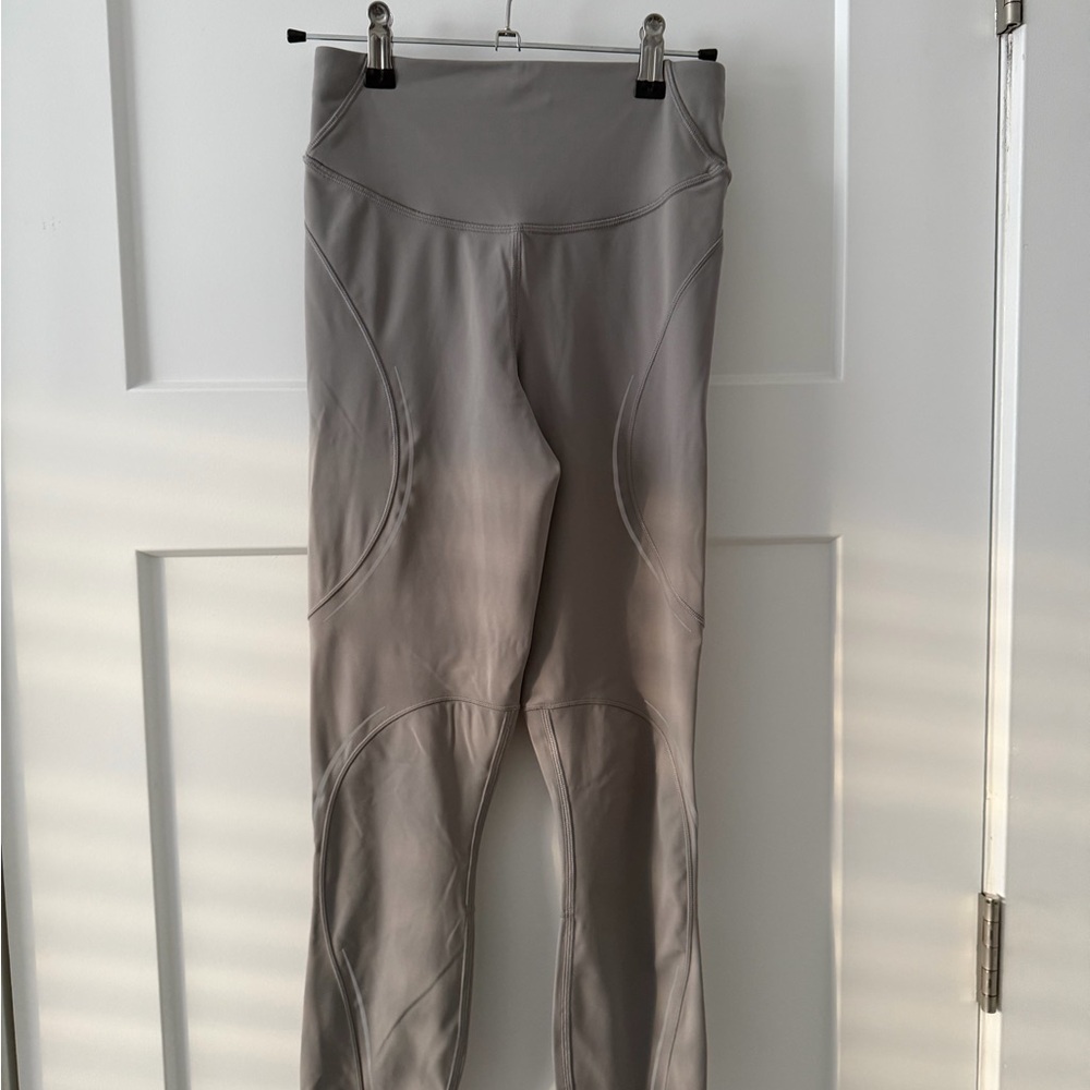 Lululemon High Rise Base Pace Reflective Leggings (Silver | Grey | 4)